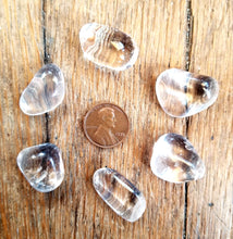 Load image into Gallery viewer, Quartz (tumbled)
