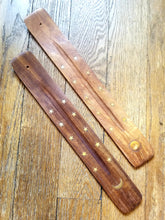 Load image into Gallery viewer, Brass inlay wooden incense burner
