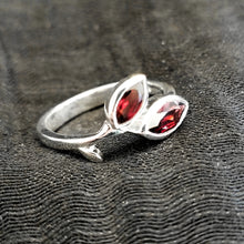 Load image into Gallery viewer, Garnet ring (size 7.5)
