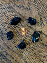 Load image into Gallery viewer, Black tourmaline (tumbled)
